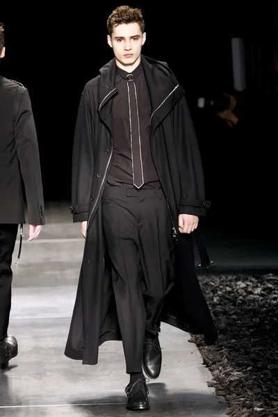 Look 9